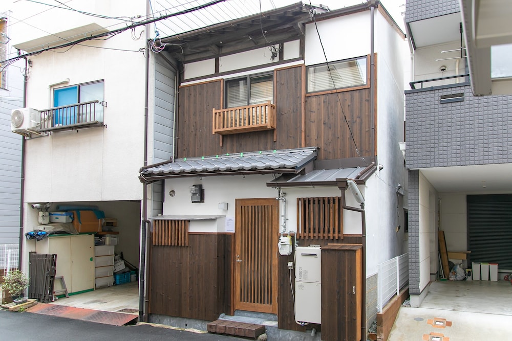 CASA GRAPP NISHIKUJO 大阪