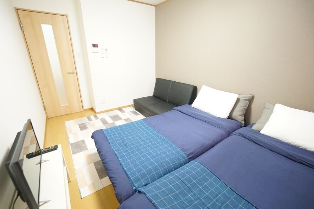 TERRY'S APARTMENT NAMBA SOUTH V C02F 大阪