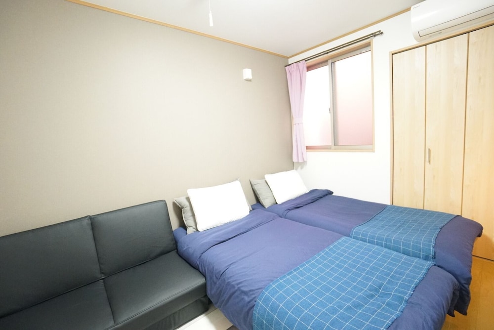 TERRY'S APARTMENT NAMBA SOUTH V C02F 大阪