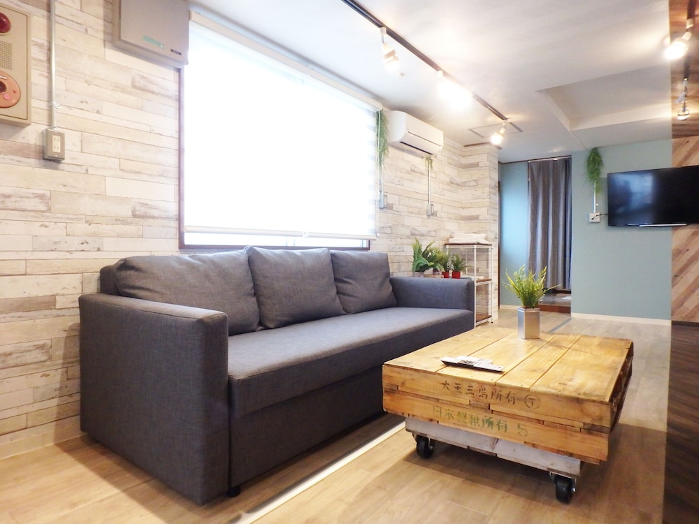 DESIGNERS HOTEL U-HOUSE 大阪