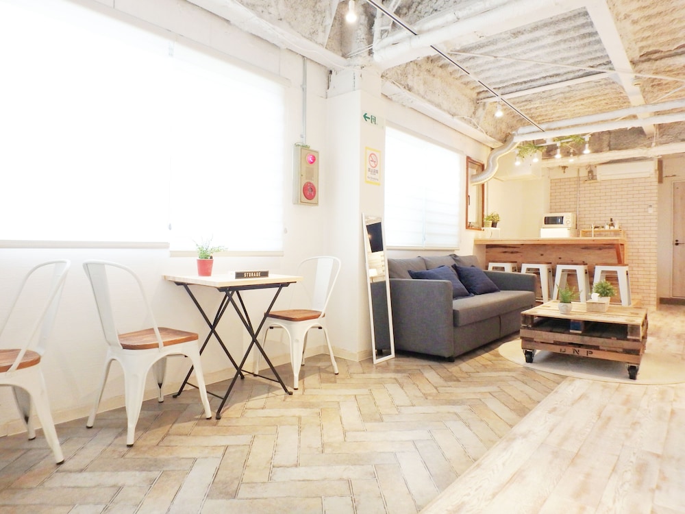 DESIGNERS HOTEL U-HOUSE 大阪