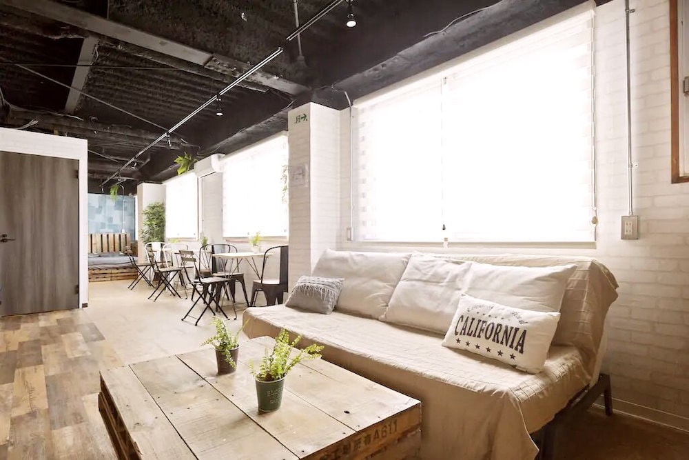 DESIGNERS HOTEL U-HOUSE 大阪