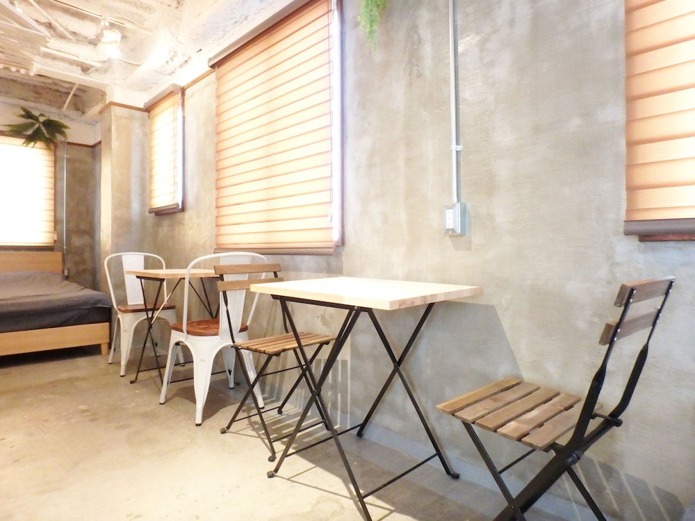 DESIGNERS HOTEL U-HOUSE 大阪