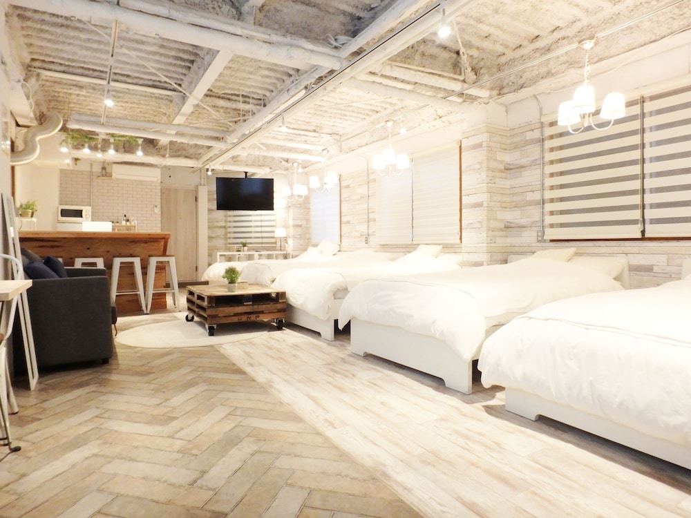 DESIGNERS HOTEL U-HOUSE 大阪