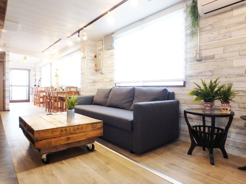 DESIGNERS HOTEL U-HOUSE 大阪