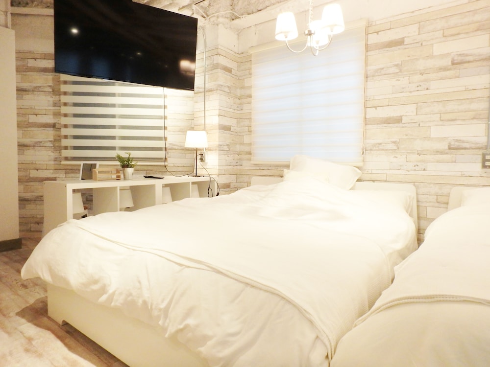 DESIGNERS HOTEL U-HOUSE 大阪