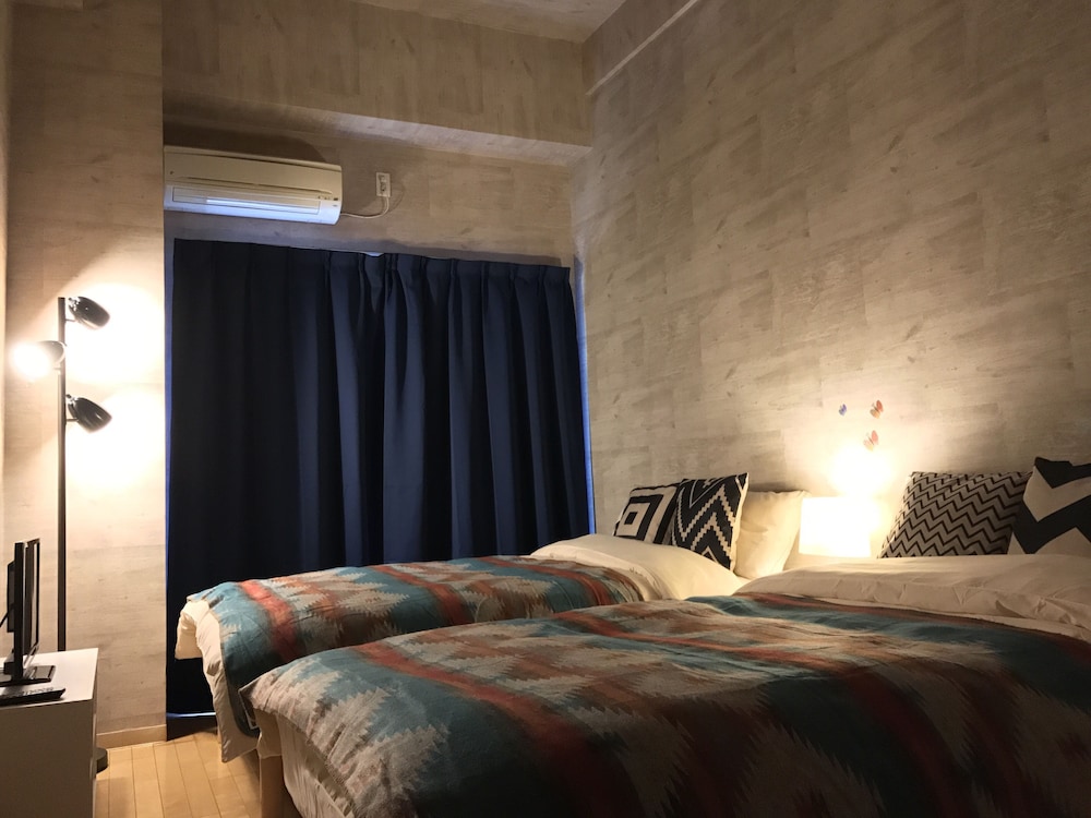TERRY'S APARTMENT NAMBA SOUTH I V04A 大阪