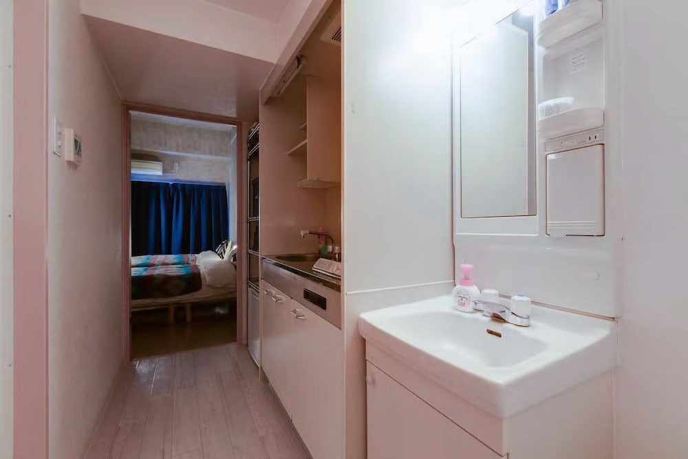 TERRY'S APARTMENT NAMBA SOUTH I V04A 大阪