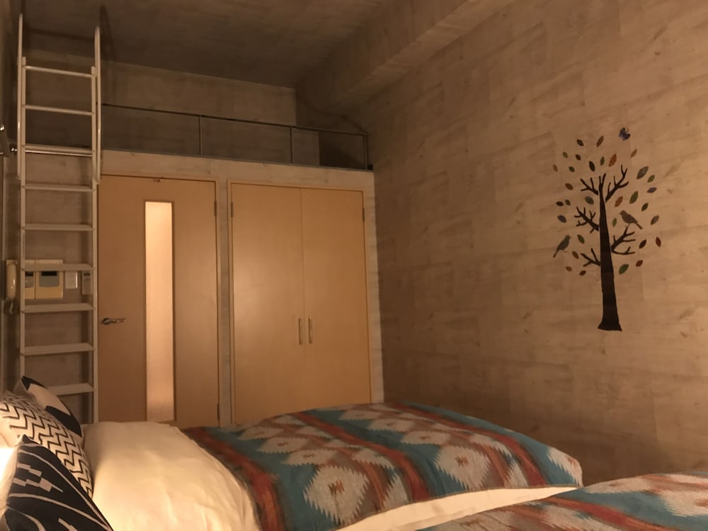 TERRY'S APARTMENT NAMBA SOUTH I V04A 大阪