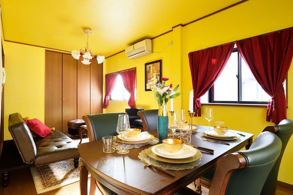 PRIVATE HOUSE ST8 大阪