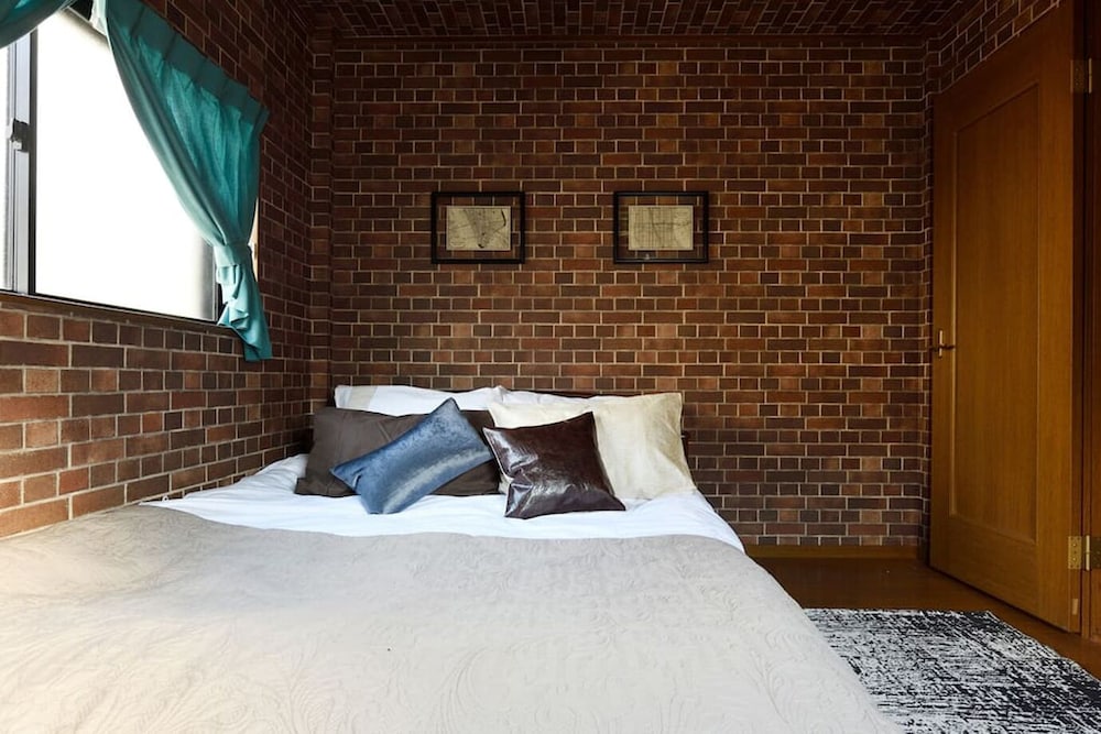 PRIVATE HOUSE ST8 大阪