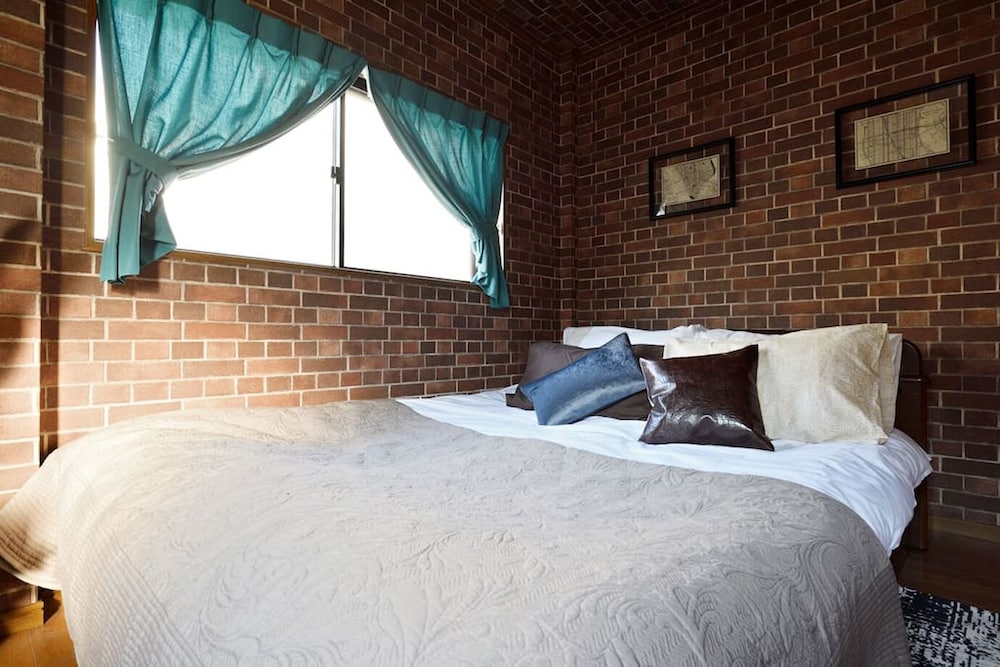 PRIVATE HOUSE ST8 大阪