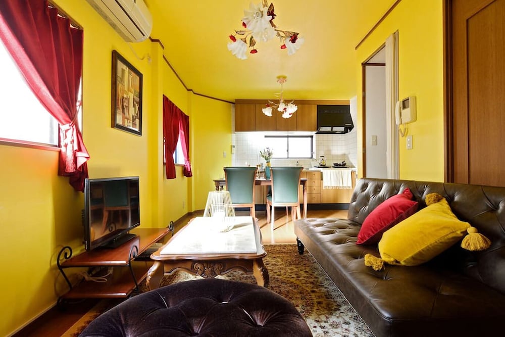 PRIVATE HOUSE ST8 大阪
