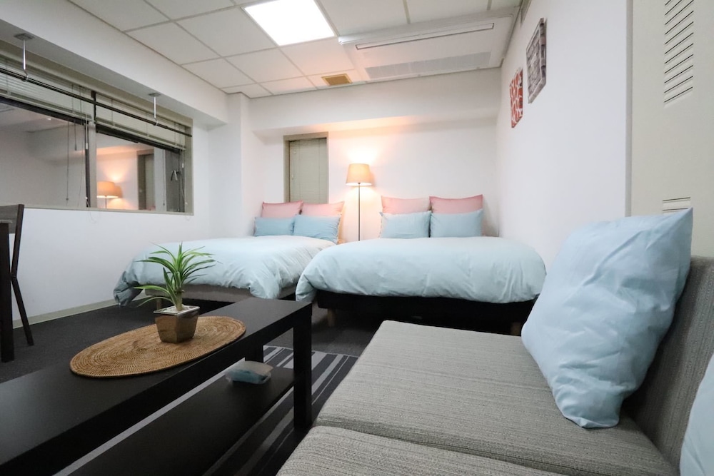 RESIDENCE OSAKA NIPPONBASHI 大阪