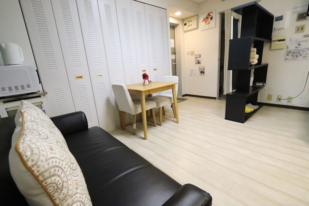 RESIDENCE OSAKA NIPPONBASHI 大阪