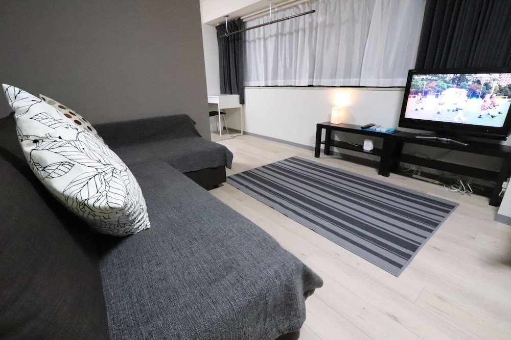 RESIDENCE OSAKA NIPPONBASHI 大阪