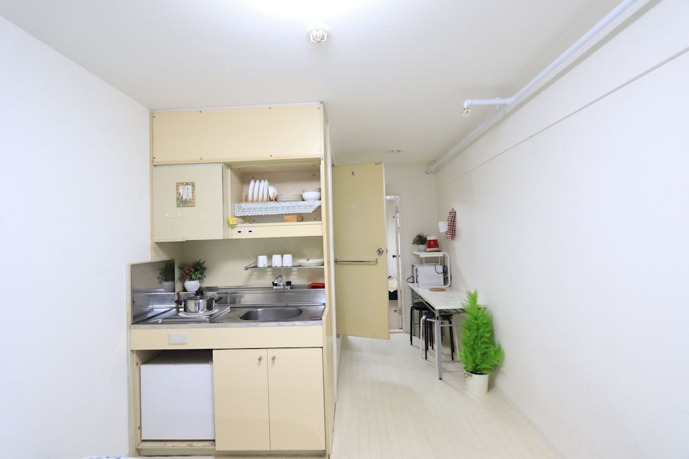 RESIDENCE OSAKA NIPPONBASHI 大阪