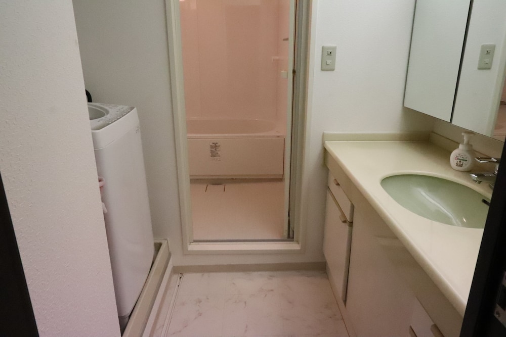 RESIDENCE OSAKA NIPPONBASHI 大阪