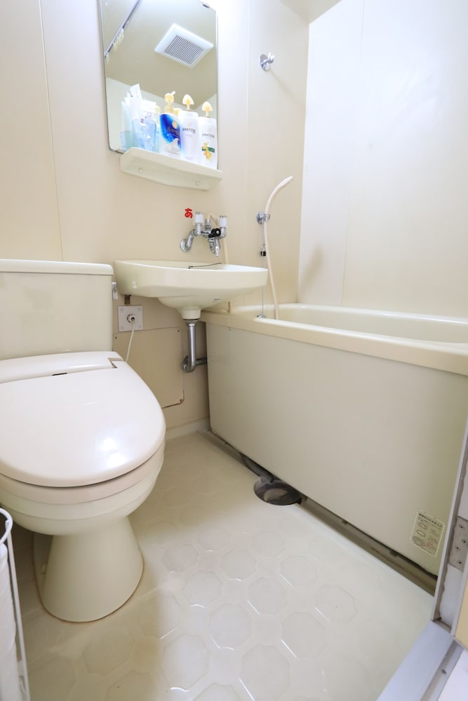 RESIDENCE OSAKA NIPPONBASHI 大阪