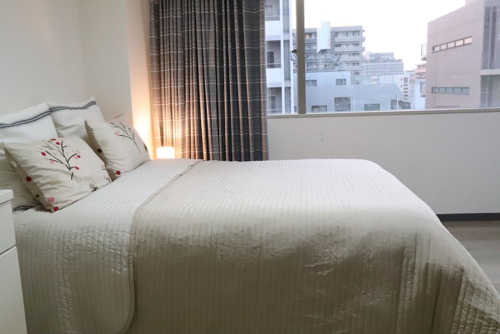 RESIDENCE OSAKA NIPPONBASHI 大阪