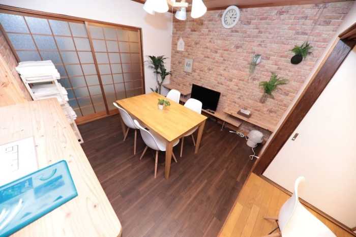 BRICK HOUSE NEAR OSAKA CASTLE 217-1 大阪
