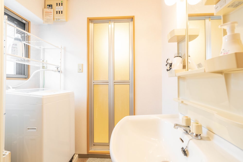 COZY & EASY STAY APT NAMBA SOUTH WEST 大阪