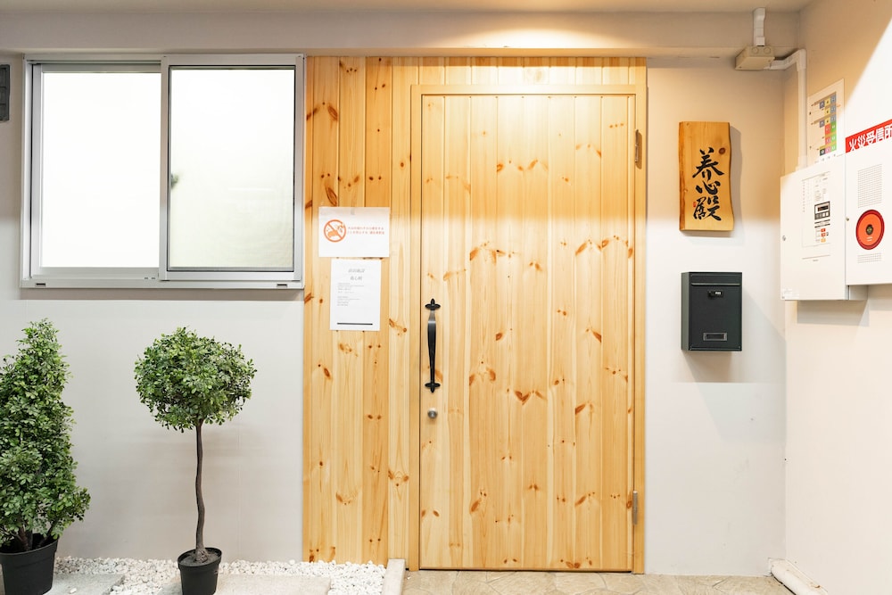 TSUTENKAKU FASHION VILLA YX 大阪