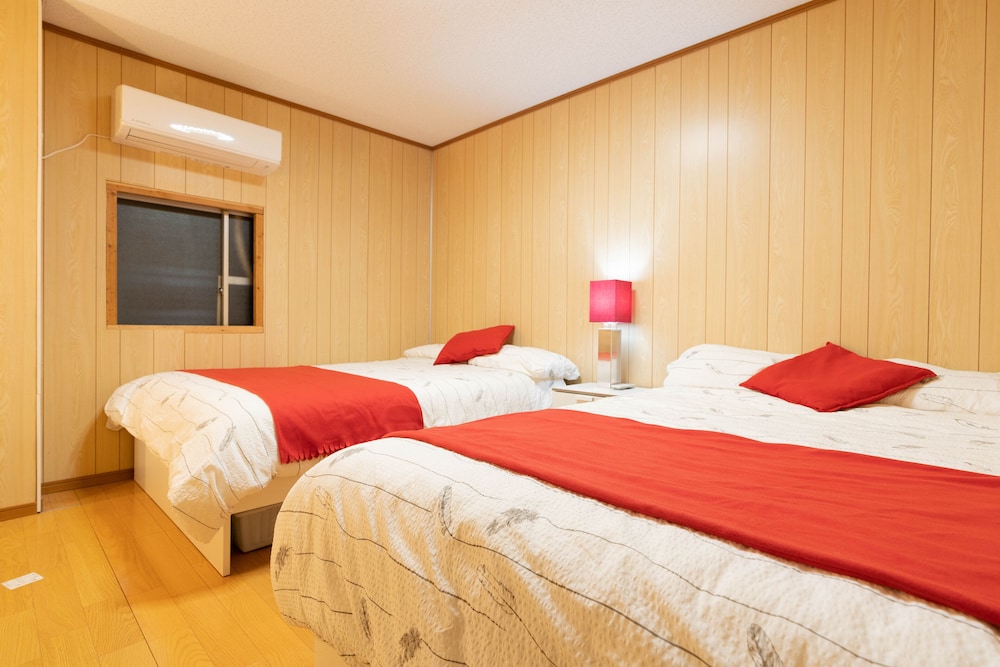 TSUTENKAKU FASHION VILLA YX 大阪