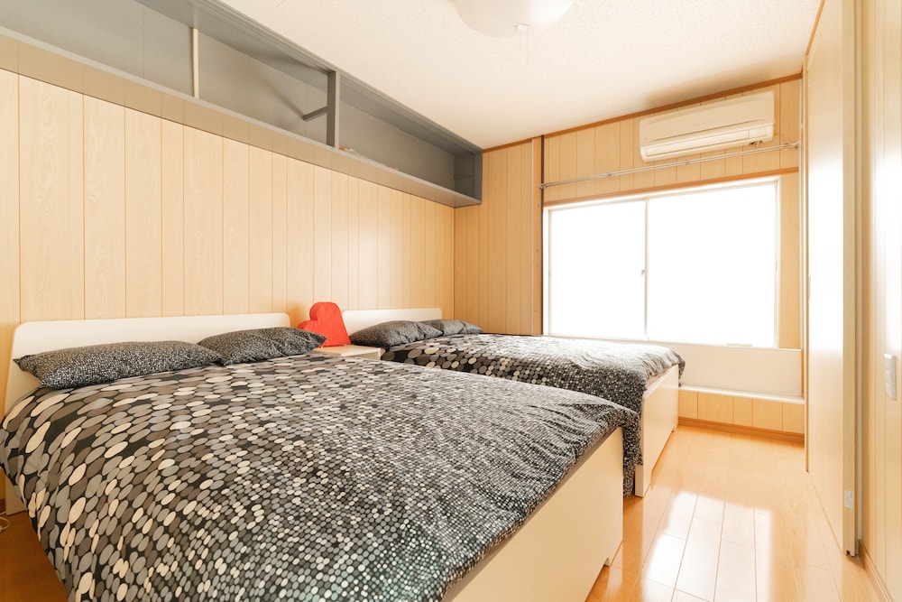 TSUTENKAKU FASHION VILLA YX 大阪