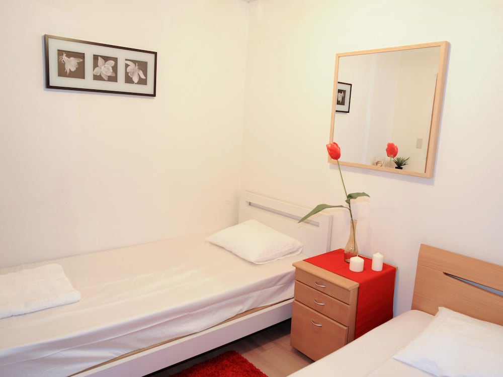GENESIS APARTMENTS - EBISU BUILDING 大阪