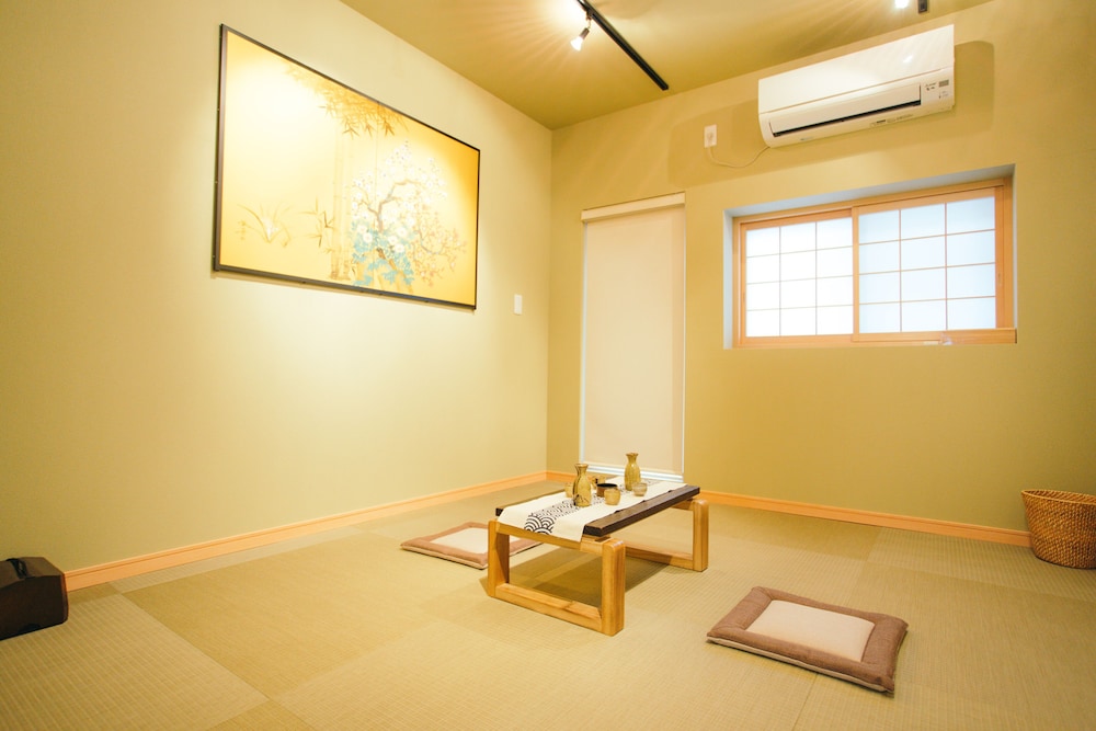 鶴INN-千叶居 QY 大阪