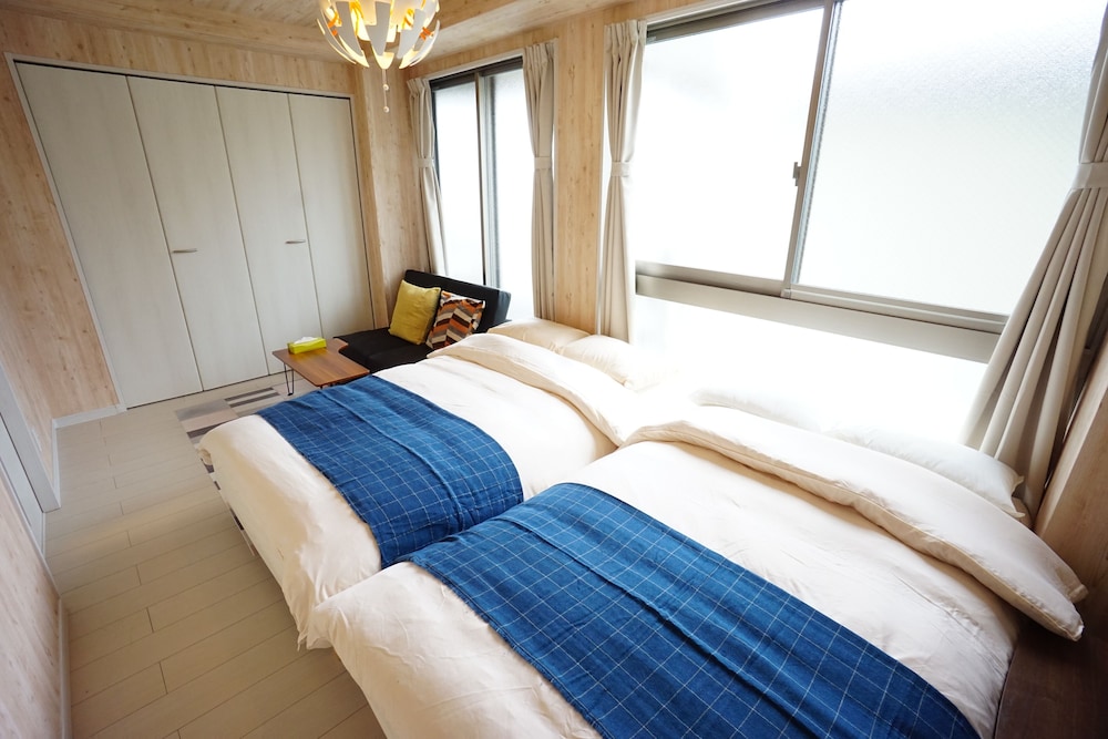 TERRY'S APARTMENT NAMBA SOUTH VI AD03A 大阪