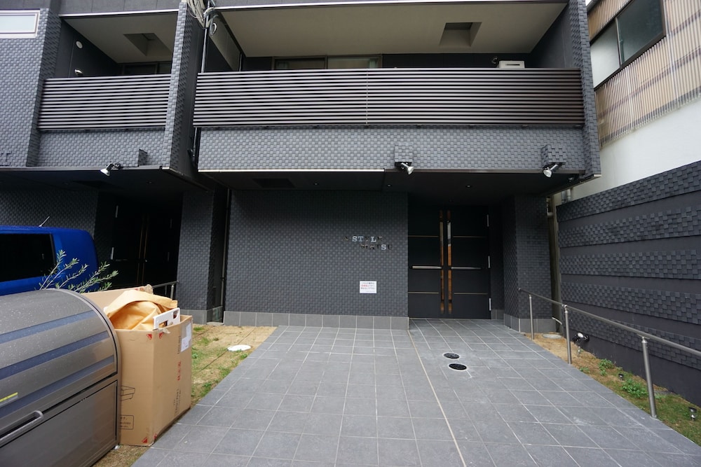 TERRY'S APARTMENT NAMBA SOUTH VI AD03A 大阪