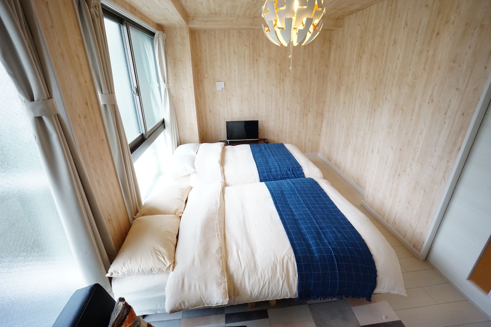 TERRY'S APARTMENT NAMBA SOUTH VI AD03A 大阪