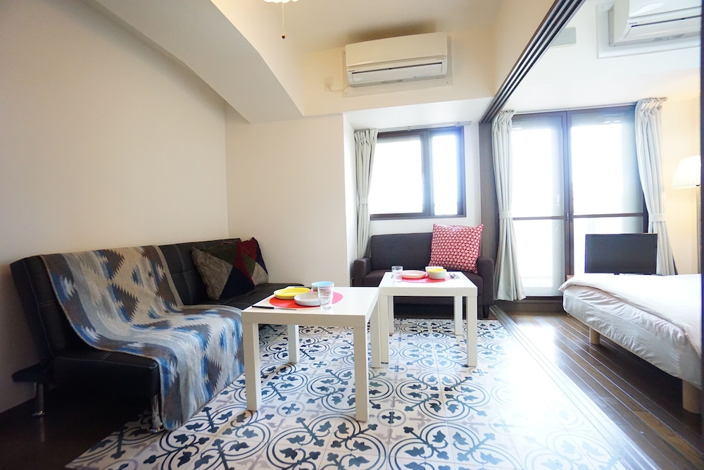 TERRY'S APARTMENT SHINSAIBASHI EAST I G12B 大阪