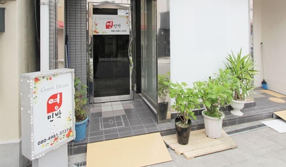 YOUNG MINBAK OSAKA GUEST HOUSE 大阪