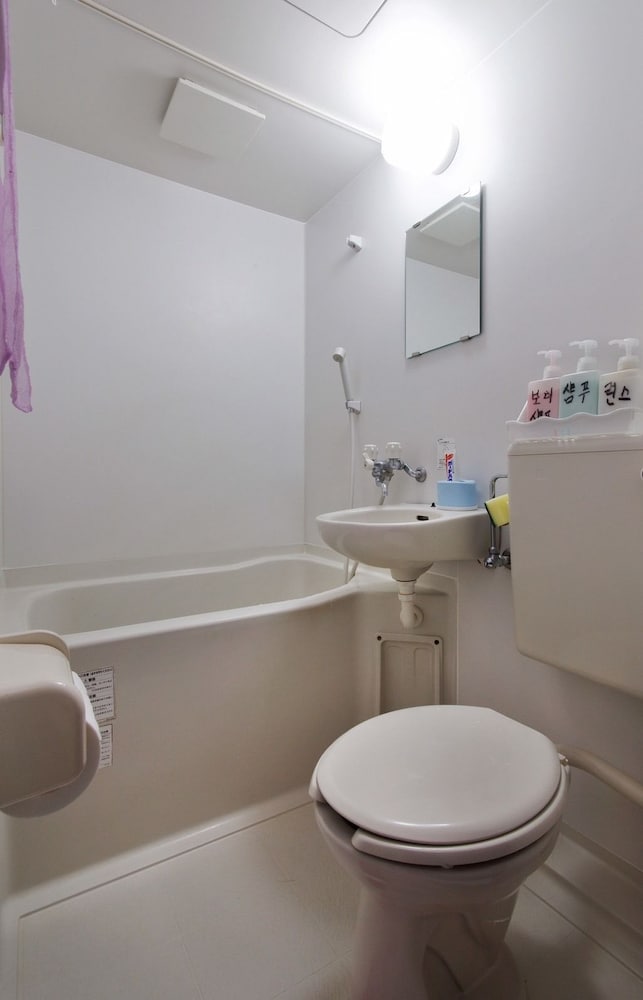 YOUNG MINBAK OSAKA GUEST HOUSE 大阪