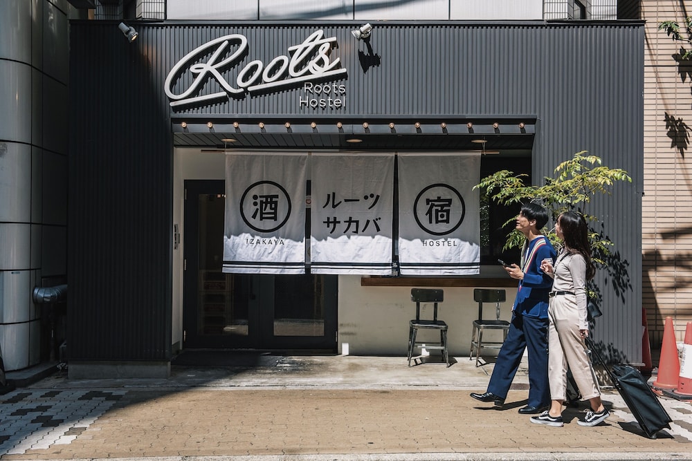 ROOTS HOSTEL 大阪