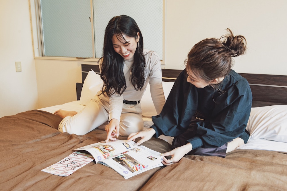 ROOTS HOSTEL 大阪