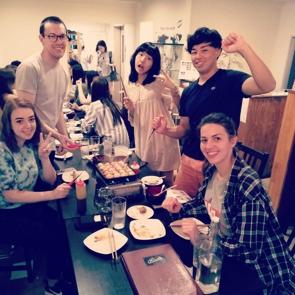 ROOTS HOSTEL 大阪