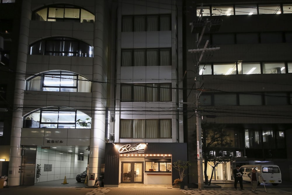 ROOTS HOSTEL 大阪