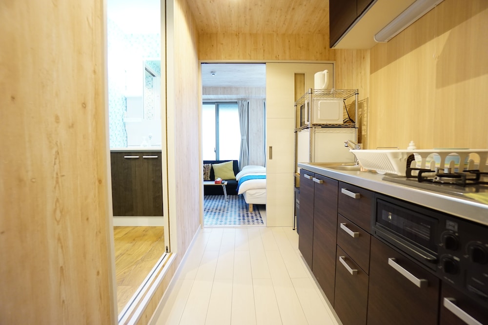 TERRY'S APARTMENT NAMBA SOUTH VI AD02A 大阪
