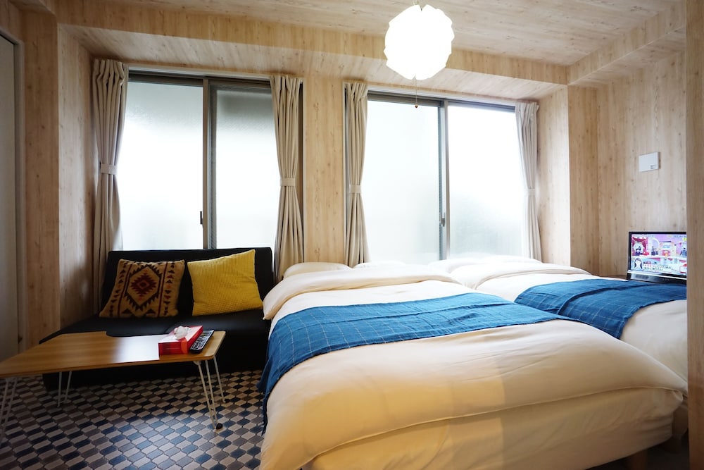 TERRY'S APARTMENT NAMBA SOUTH VI AD02A 大阪