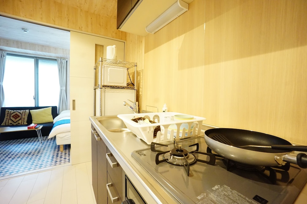 TERRY'S APARTMENT NAMBA SOUTH VI AD02A 大阪
