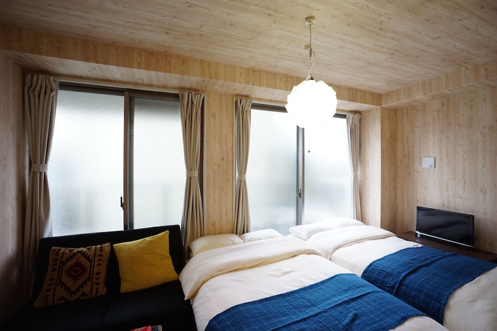 TERRY'S APARTMENT NAMBA SOUTH VI AD02A 大阪