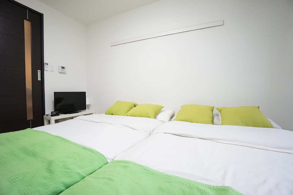 TERRY'S APARTMENT NAMBA WEST I E02C 大阪