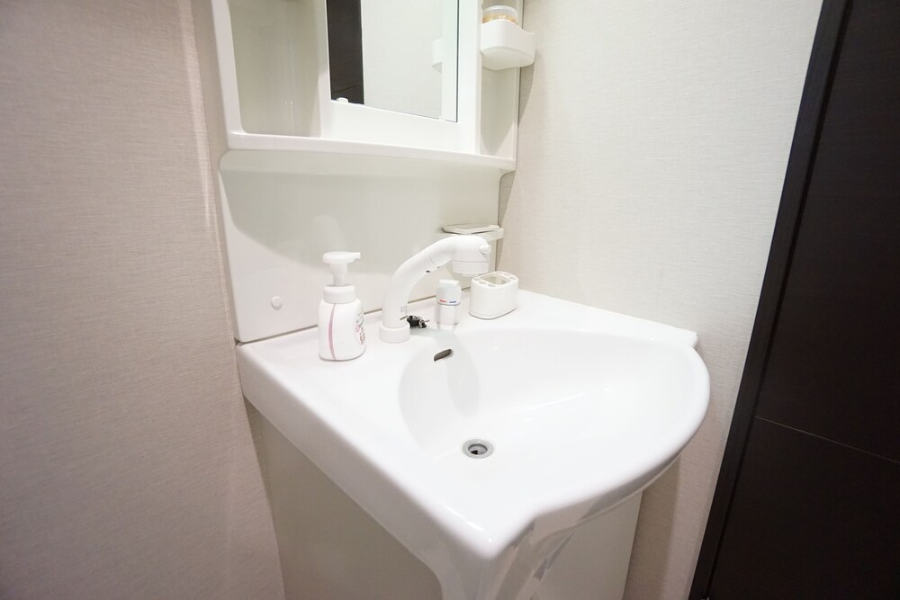 TERRY'S APARTMENT NAMBA WEST I E02C 大阪