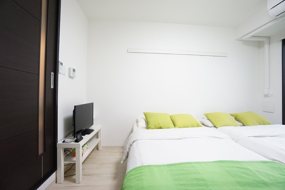 TERRY'S APARTMENT NAMBA WEST I E02C 大阪