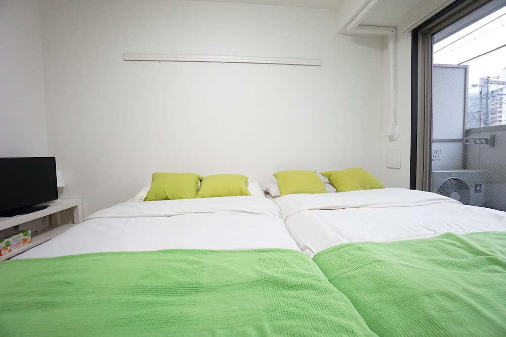 TERRY'S APARTMENT NAMBA WEST I E02C 大阪