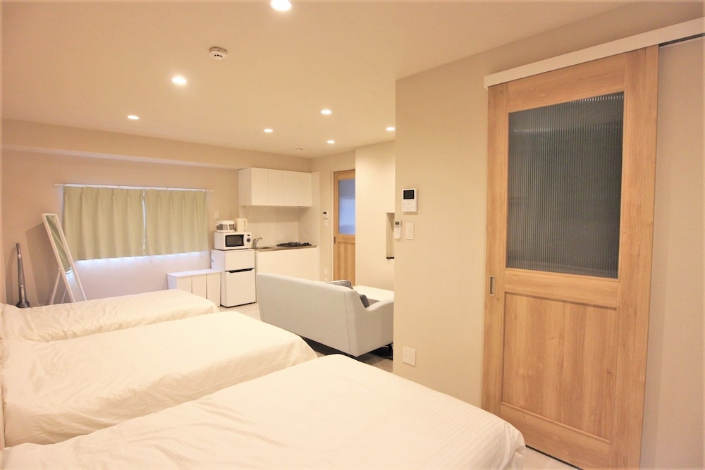 SEKAI HOTEL HANARE 大阪